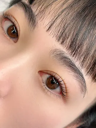 マツエク・マツパ melanie.所属・melanie. 和田の眉毛・アイブロウイメージ