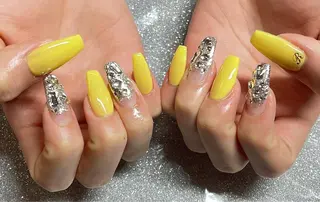 ネイル VIERU 🌈🎀💖のネイルデザイン