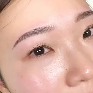 アイブロウ viii ヴィーのマツエク・マツパデザイン