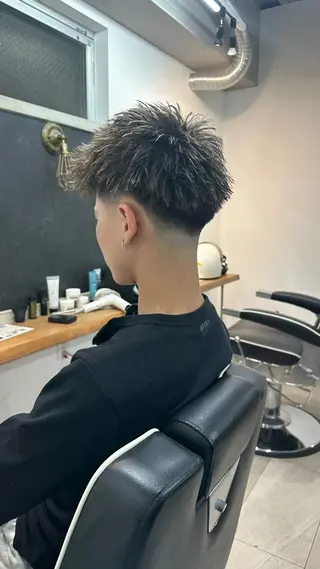 メンズ 律喜/パーマ /メンズ/フェードのヘアスタイル