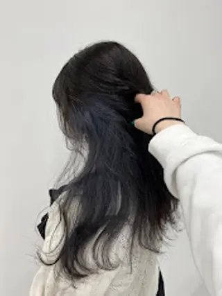 カラー 🪞official FRUITS渋谷🩰のヘアスタイル