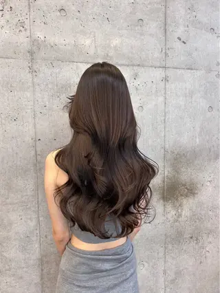 ロング カラー ANLY. 明治神宮前所属・うる艶/透明感カラー 🐇🤍もものヘアスタイル