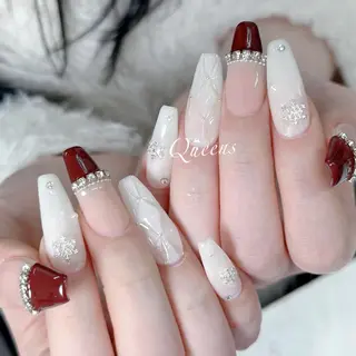 ネイル Queens 榊 まおのネイルデザイン