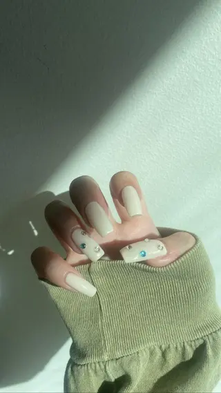 ネイル le'a moe KONAMIのネイルデザイン