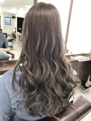 ロング カラー Zina 難波所属・YUDA 湯田のヘアスタイル