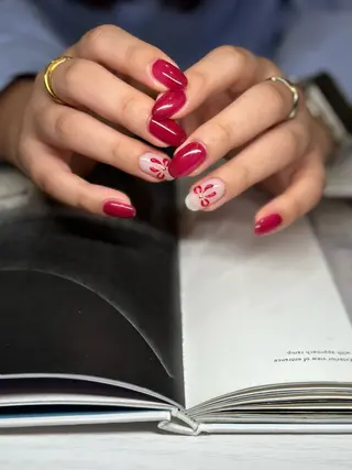 ネイル m o m o / 高岡ネイルのネイルデザイン