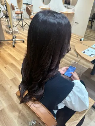 カラー 小林 琉花のヘアスタイル