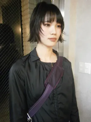 ショート ヘアアレンジ ere 代々木公園所属・みほ/ニュアンス/ モード/艶カラーのヘアスタイル