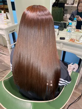 セミロング カラー 栗形 龍乃介のヘアスタイル