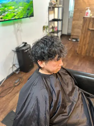 ミディアム パーマ メンズ Lizir  ルズィール所属・Luzir⭐︎ GEN⭐︎のヘアスタイル