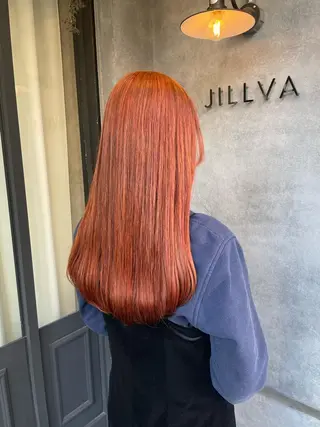 ロング カラー N°　jillva 腰山 菜々美のヘアスタイル