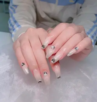 ネイル Hin Nail Osaka所属・Hin Nailsのネイルデザイン