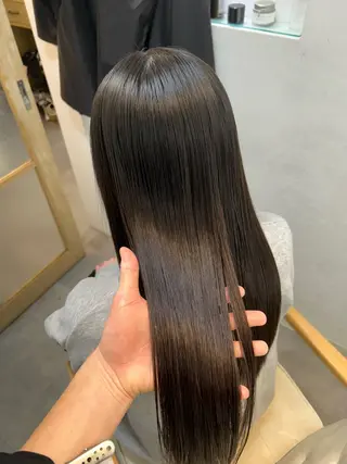 セミロング ナカサ ヤマトのヘアスタイル