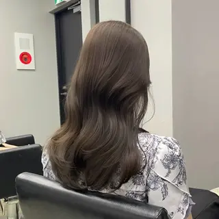セミロング カラー Ameri 新宿所属・新宿/透明感カラー/ 髪質改善/桜良のヘアスタイル