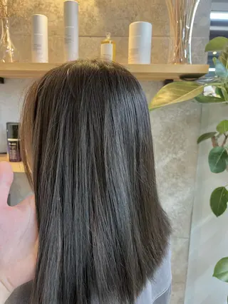 ミディアム カラー ハイトーンカラ ー/小川のヘアスタイル