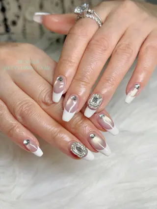 ネイル Yuna🩵 RE:N.Nailのネイルデザイン