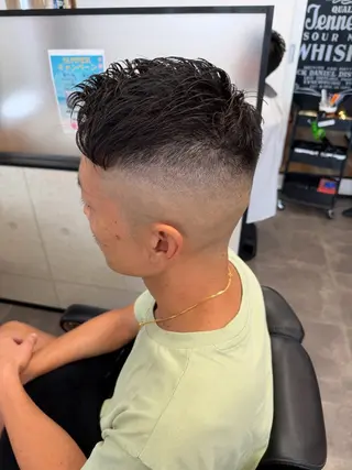 ショート メンズ 鈴木 一也のヘアスタイル