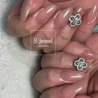 ネイル S♡JEWEL所属・S. JEWELのネイルデザイン