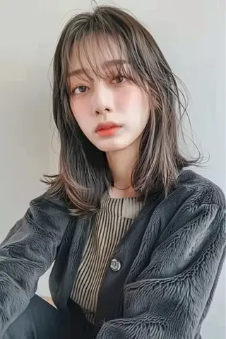 ミディアム カラー 圧倒的似合わせ ケアカラーYUTOのヘアスタイル