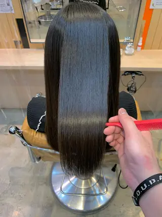 ロング SALOWIN表参道店所属・マンツーマン×半個室 まちだきょうすけのヘアスタイル