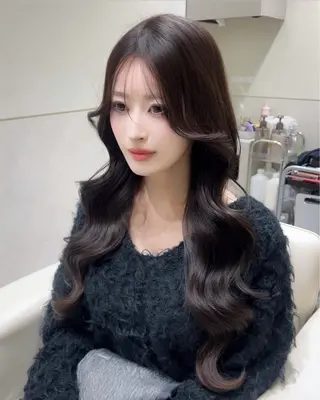 ロング カラー 🩷韓国ヘア/ヨシン モリ🩷Maikaのヘアスタイル