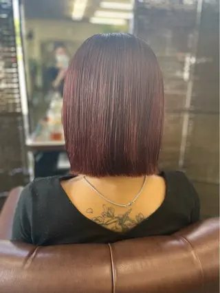 ショート カラー 沢田 瞳のヘアスタイル