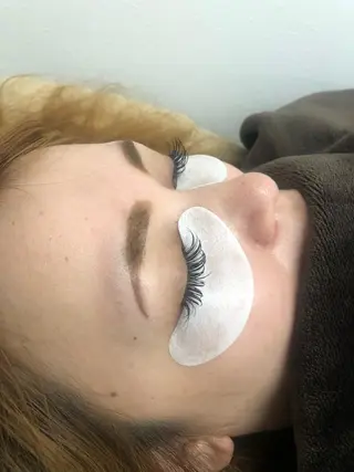 石崎 真由美のマツエク・マツパデザイン