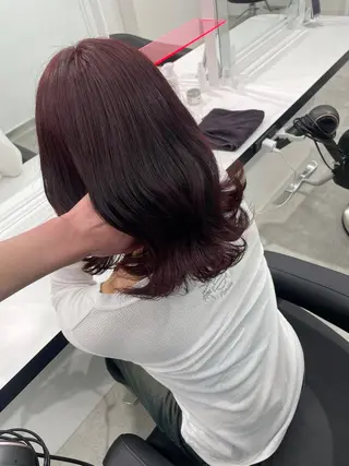 セミロング カラー エフェクトブリーチ／ レイヤーカット／翔のヘアスタイル