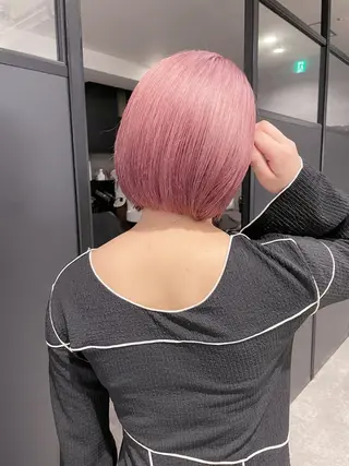 カラー ＿WHITE鳳店 アンダーバーホワイトのヘアスタイル