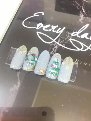 ネイル e.nail所属・和賀井 恵理のネイルデザイン