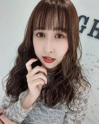 ロング カラー grow上野御徒町【グロウ】所属・ブリーチ・ハイトーン 特化🎉内山のヘアスタイル