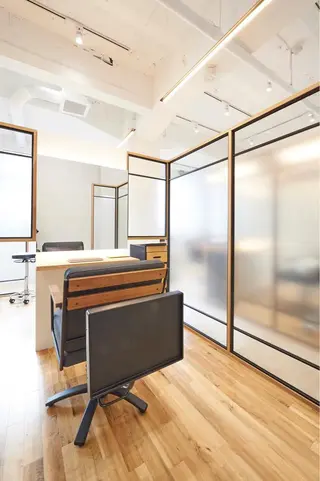 ショート カラー メンズ シノハラ ガクト ショート/白髪ぼかしのヘアスタイル