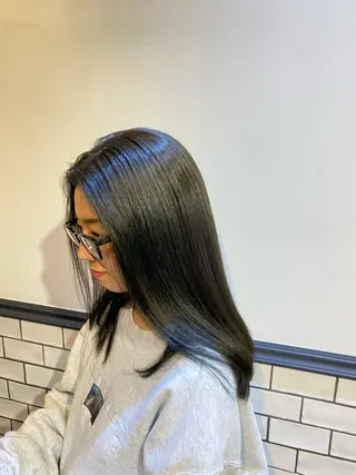 ミディアム ショート/ボブ/顔周 りレイヤー/RINAのヘアスタイル