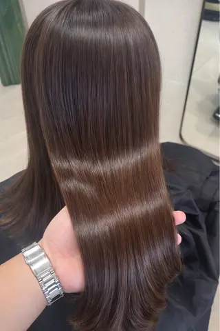 ロング JUNTA 梅田茶屋町のヘアスタイル