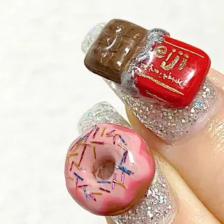 ネイル Blomeel Nailのネイルデザイン