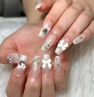 ネイル Azusa🩵 ネイル💅🏻南森町のネイルデザイン