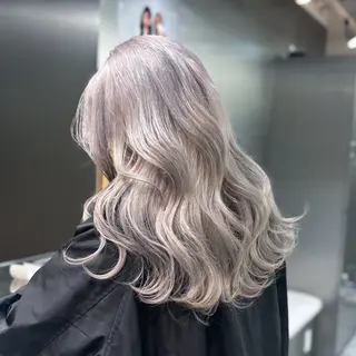 セミロング カラー ハイトーン/デザイン カラー／悠斗のヘアスタイル