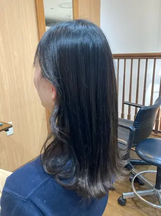 セミロング MOLLASALON 浅香山店所属・髪質改善カラー 縮毛矯正🤍辻桃加のヘアスタイル