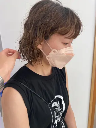ミディアム パーマ THE DAY所属・AKI HASHIMOTOのヘアスタイル
