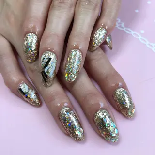 ミディアム ネイル 《LB》ラブリエ Nail&eyeのマツエク・マツパデザイン