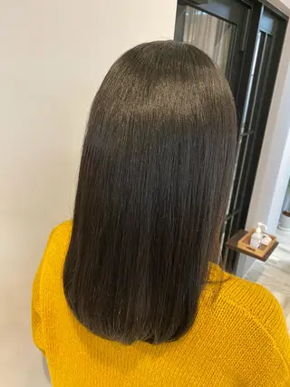 ミディアム 透明感カラー✨ 酸性ストレート特化のヘアスタイル
