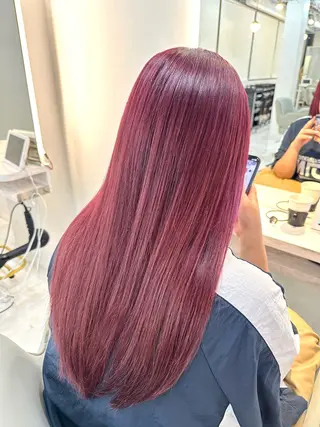 ロング カラー RIKI/センター パート/メンズパーマのヘアスタイル