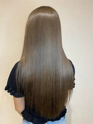 ロング カラー ツノダ ルカのヘアスタイル