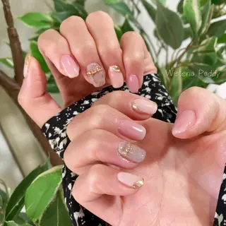 ネイル Wisteria Paddyのネイルデザイン