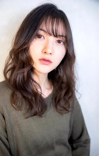 ロング MILLOR “ミラー”のヘアスタイル