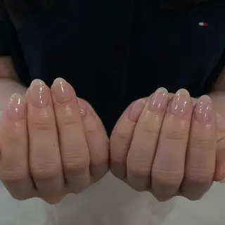 ネイル 𝑟𝑖𝑠𝑎 🕯‎🤍のネイルデザイン