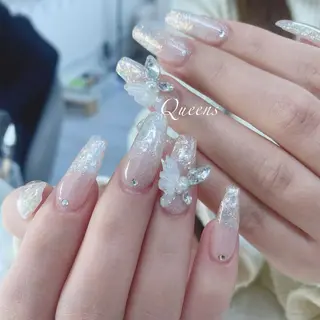 ネイル Queens テイのネイルデザイン