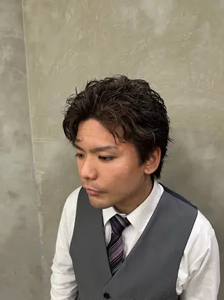 ショート パーマ メンズ 山野愛子美容室　銀座店所属・tomoメンズ特化 /パーマ/カットのヘアスタイル