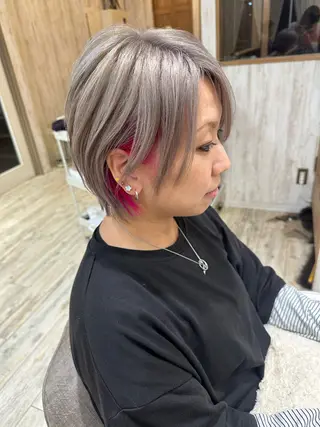 ショート カラー おのだ あやなのヘアスタイル