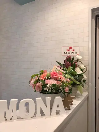 MONA eyelash所属・MONA eyelashのマツエク・マツパデザイン